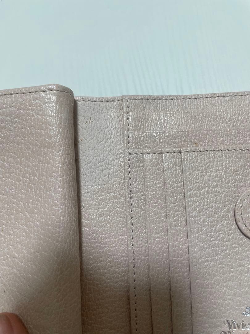 ヴィヴィアンウェストウッド　ピンク レザー 三つ折り財布 メタルロゴ