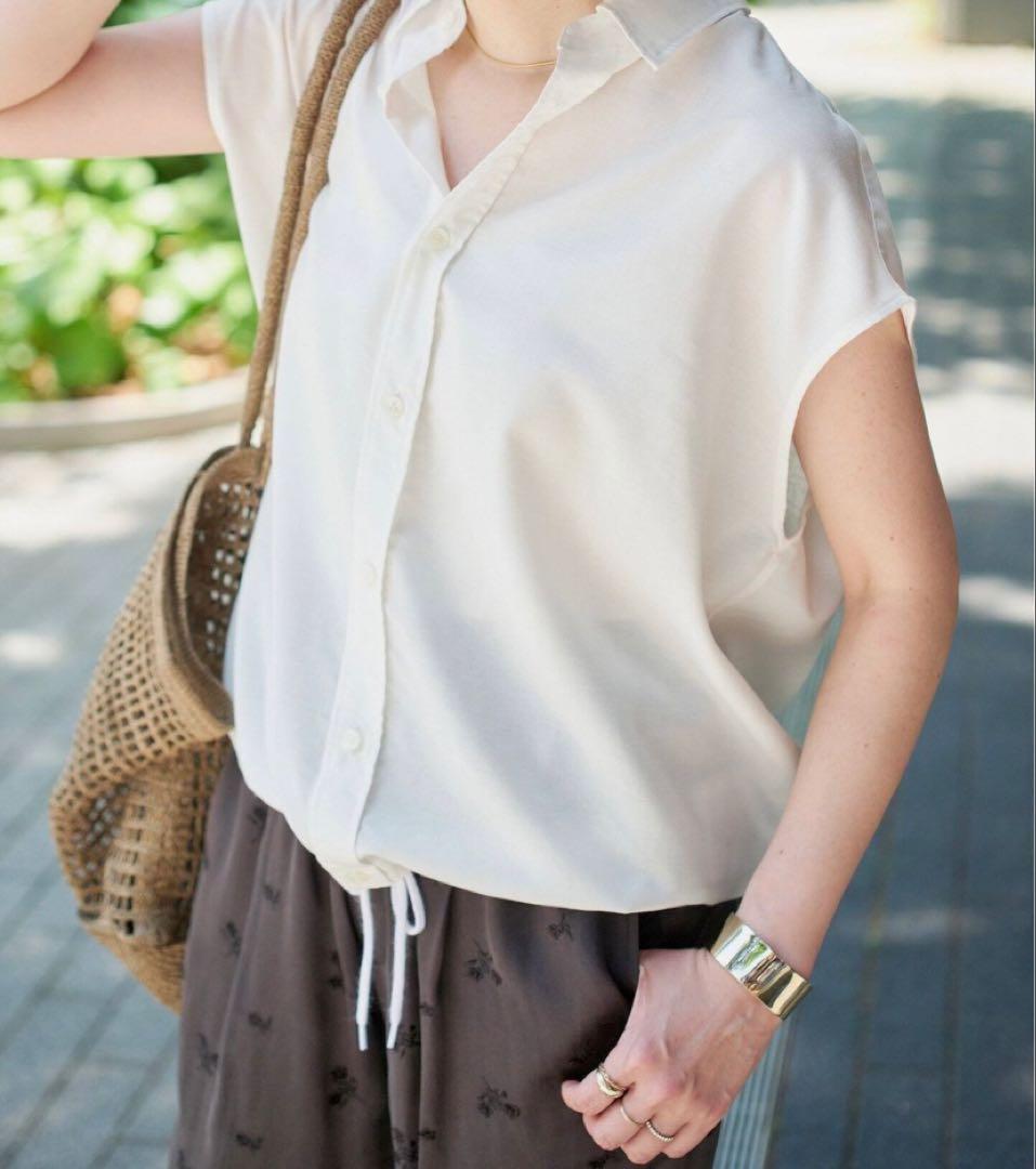 ⭐︎Spick and Span⭐︎ソフトブロードフレンチヘムギャザーシャツ　白