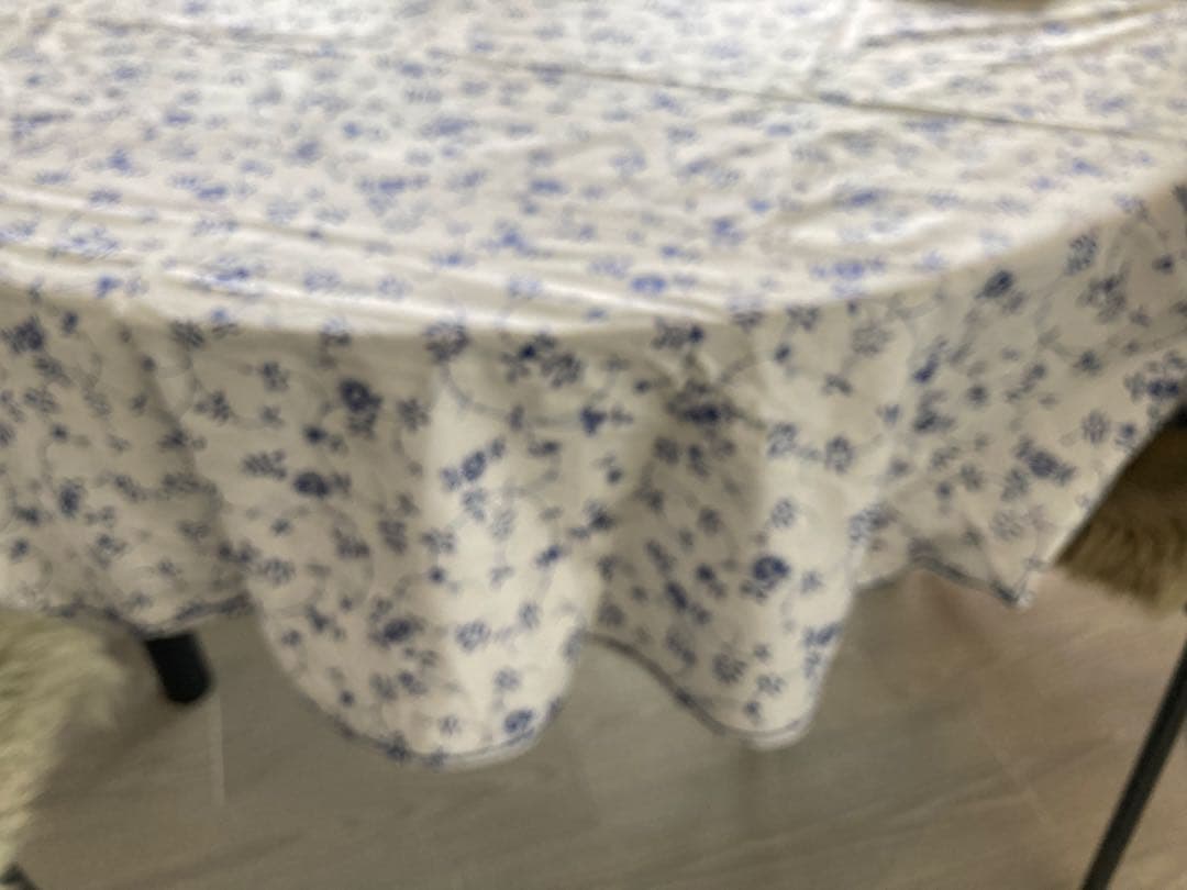 ロイヤルコペンハーゲンブルーフラワー　テーブルクロス 円形デンマーク製