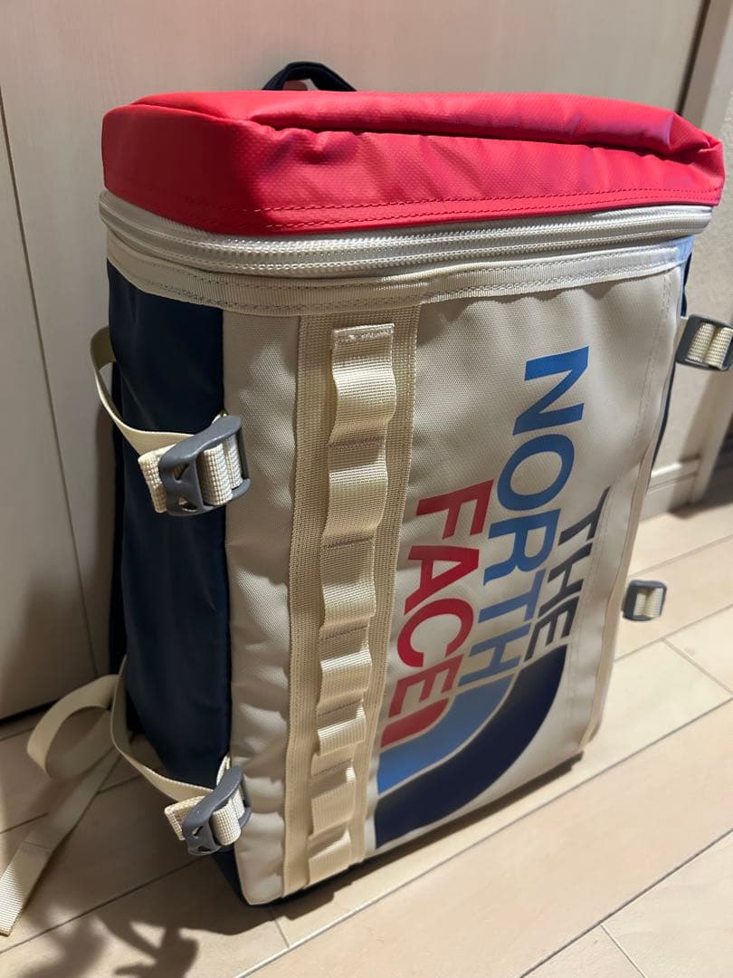 新品未使用　ノースフェイス　ヒューズボックス21L（キッズ）　リュック