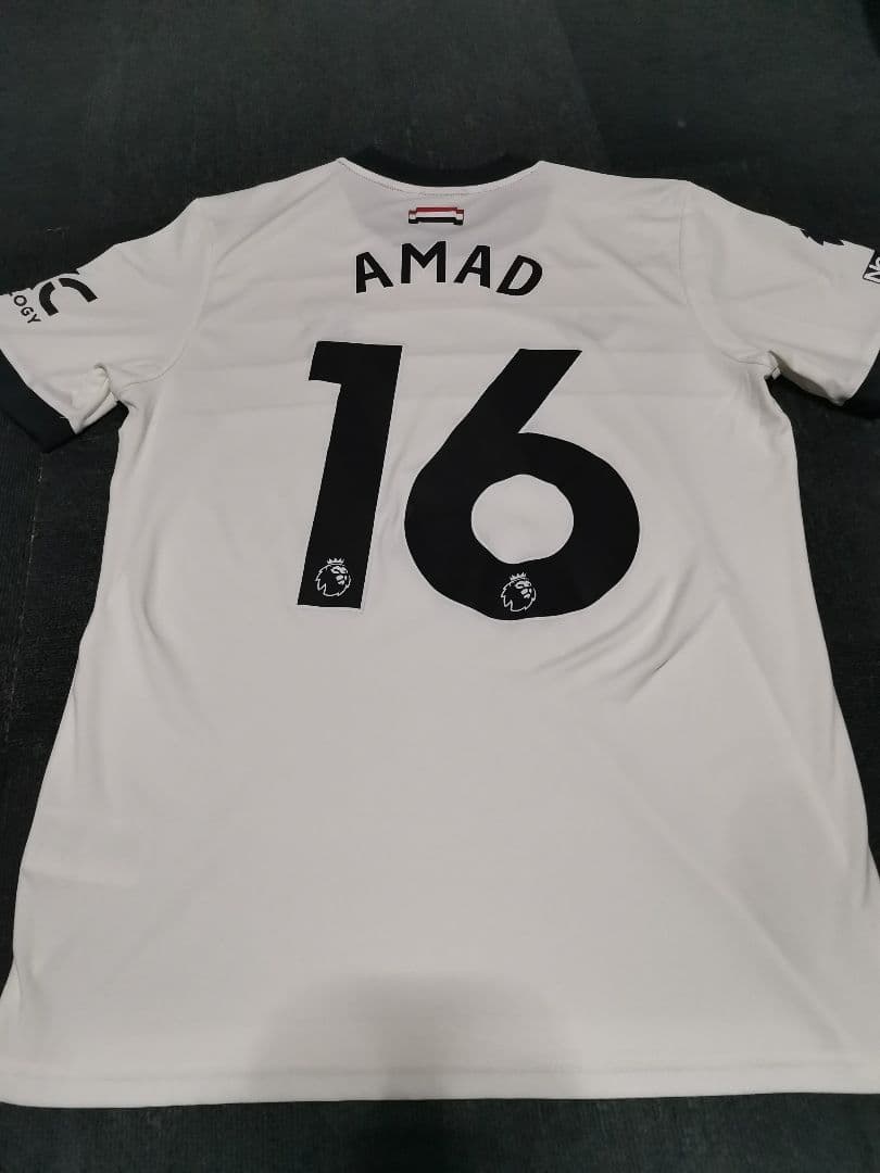 け*ん様 【正規品】マンチェスターユナイテッド 3rdユニフォーム アマド16番