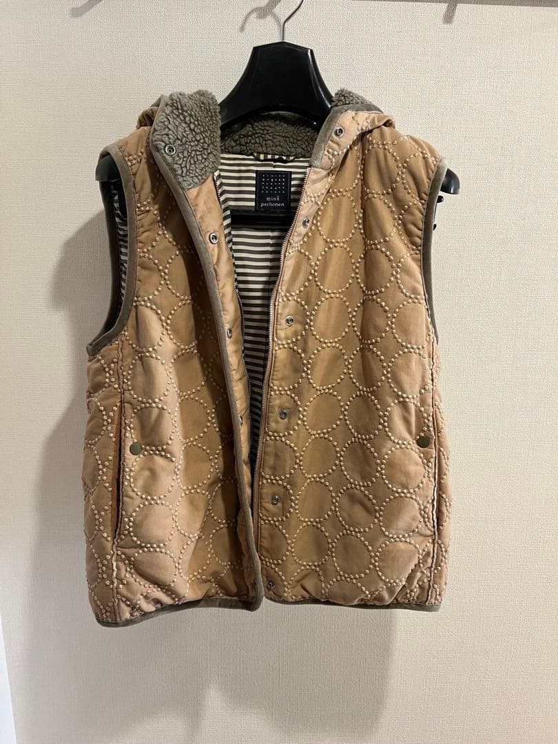 ミナペルホルン　タンバリン　フード付きダウンベスト　36