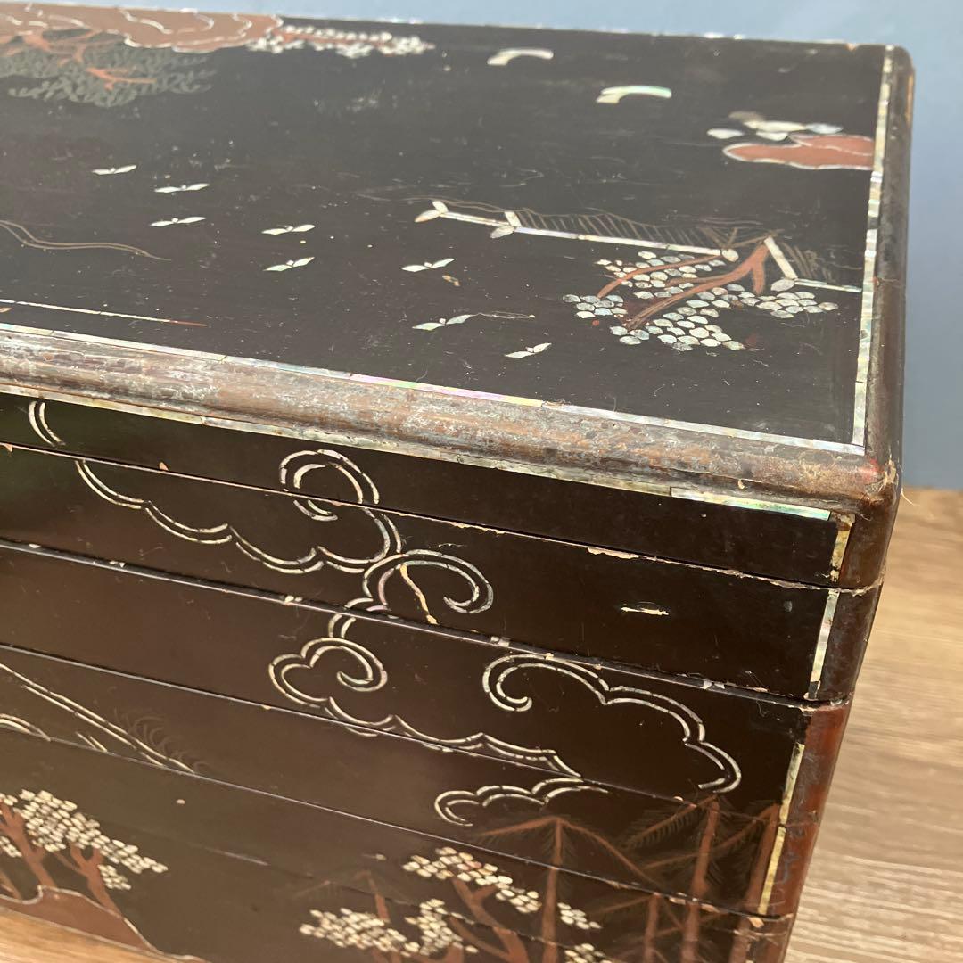E-3 骨董 アンティーク 螺鈿細工 漆塗 五段重箱 風景人物図 天然木 時代物