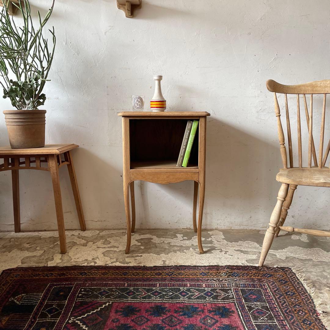 ビンテージ ドロワーサイドテーブル ベッドサイド　猫脚　剥離　no2