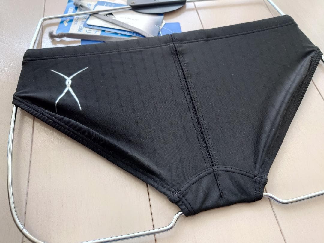 arena NUX-f ニュークス ARN-6015光沢ブラック Lサイズ競パン