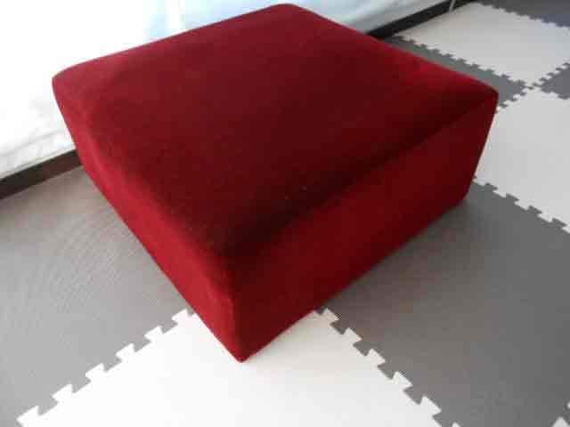ベロアのオットマン スツール 足置き台 1人掛椅子