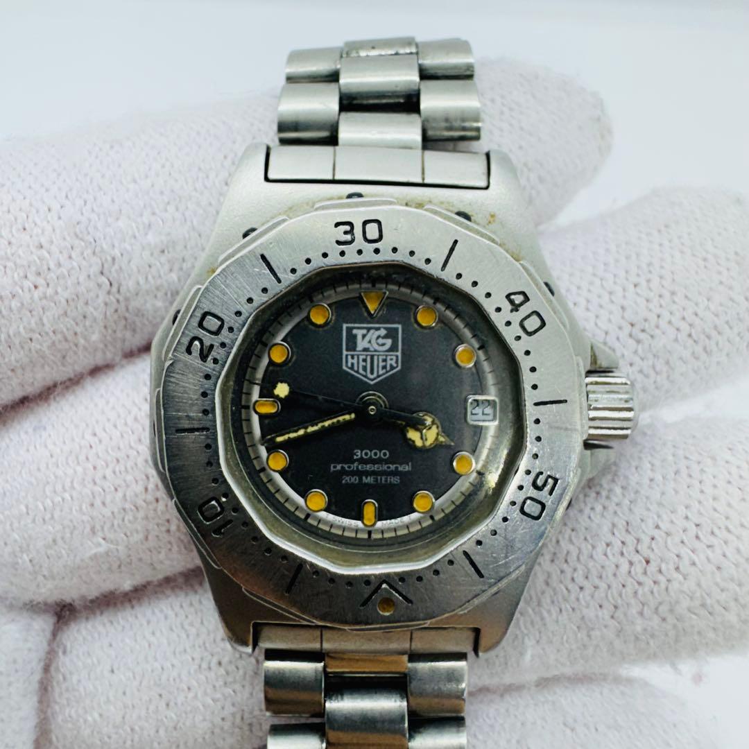 ✨TAGHEUER✨タグホイヤー✨ブラック文字盤✨プロフェッショナル✨腕時計✨