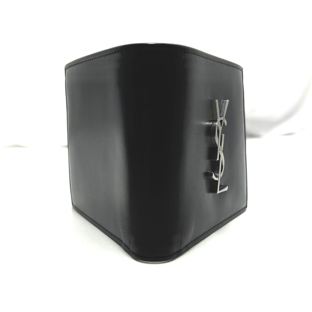 未使用 サンローランパリ 札入れ コンパクトウォレット YSLロゴ シルバー 黒