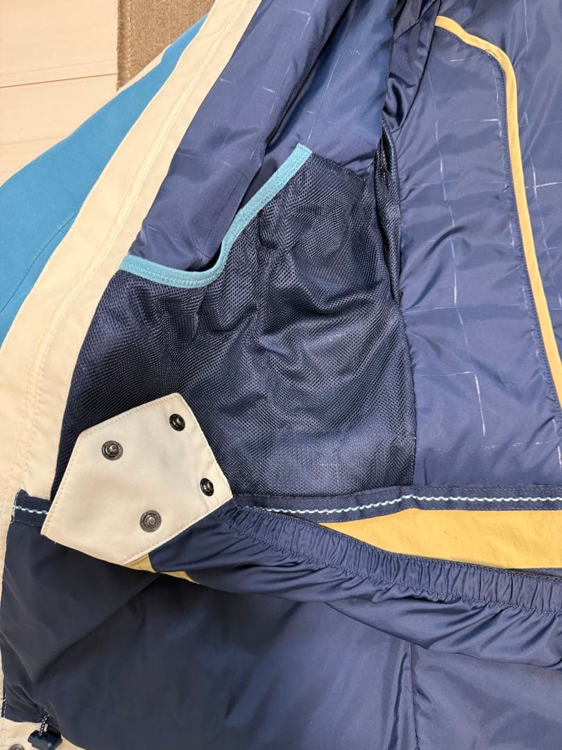 Burton GORE-TEX スノーボードジャケット ウェア Mサイズ