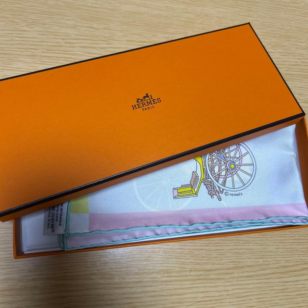 HERMES シルクスカーフ 馬車デザイン