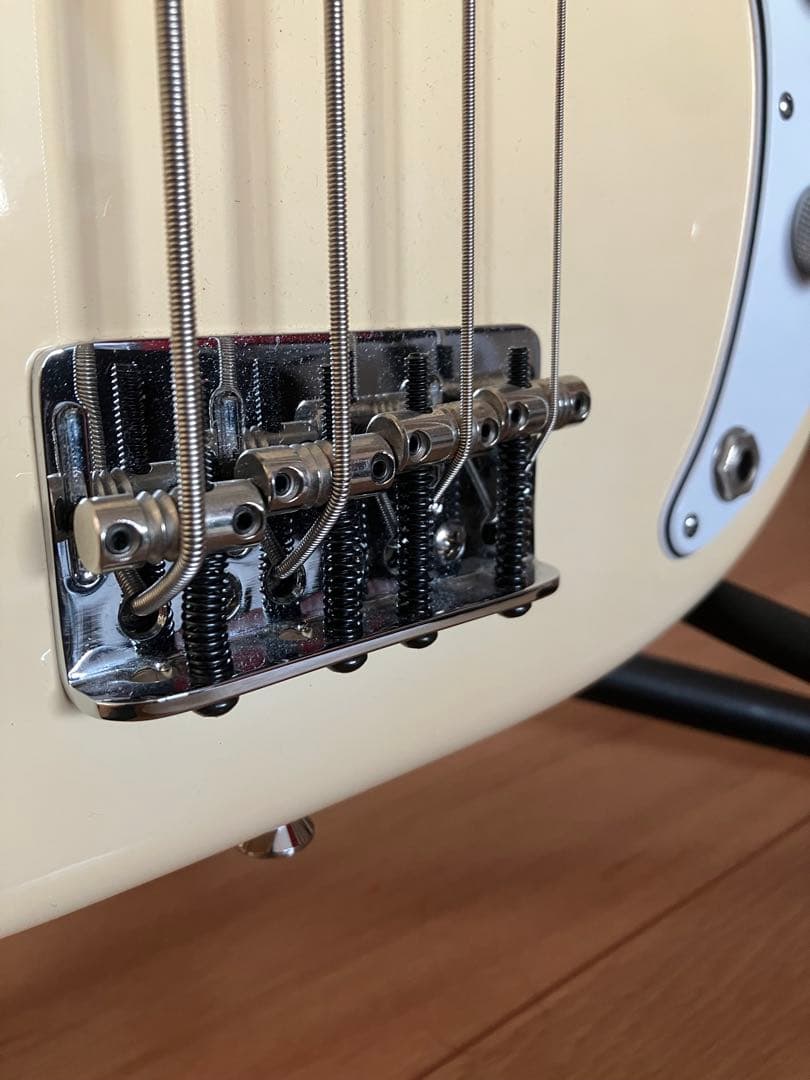 ベース Fender USA Precision Bass 70s FSR