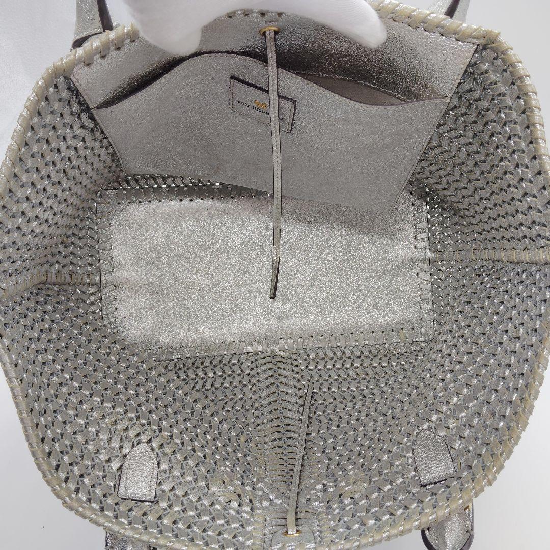 美品 アニヤハインドマーチ ニーソン トート シルバー 光沢 編み込み