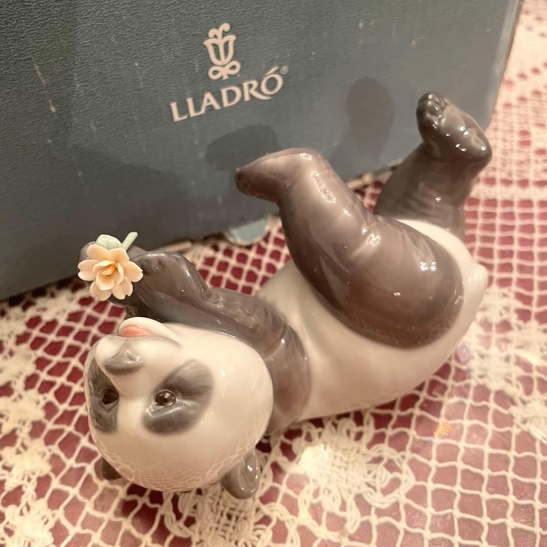 新品　未使用　リヤドロ　パンダ　陶器人形　置物　スペイン製　ビンテージ　花