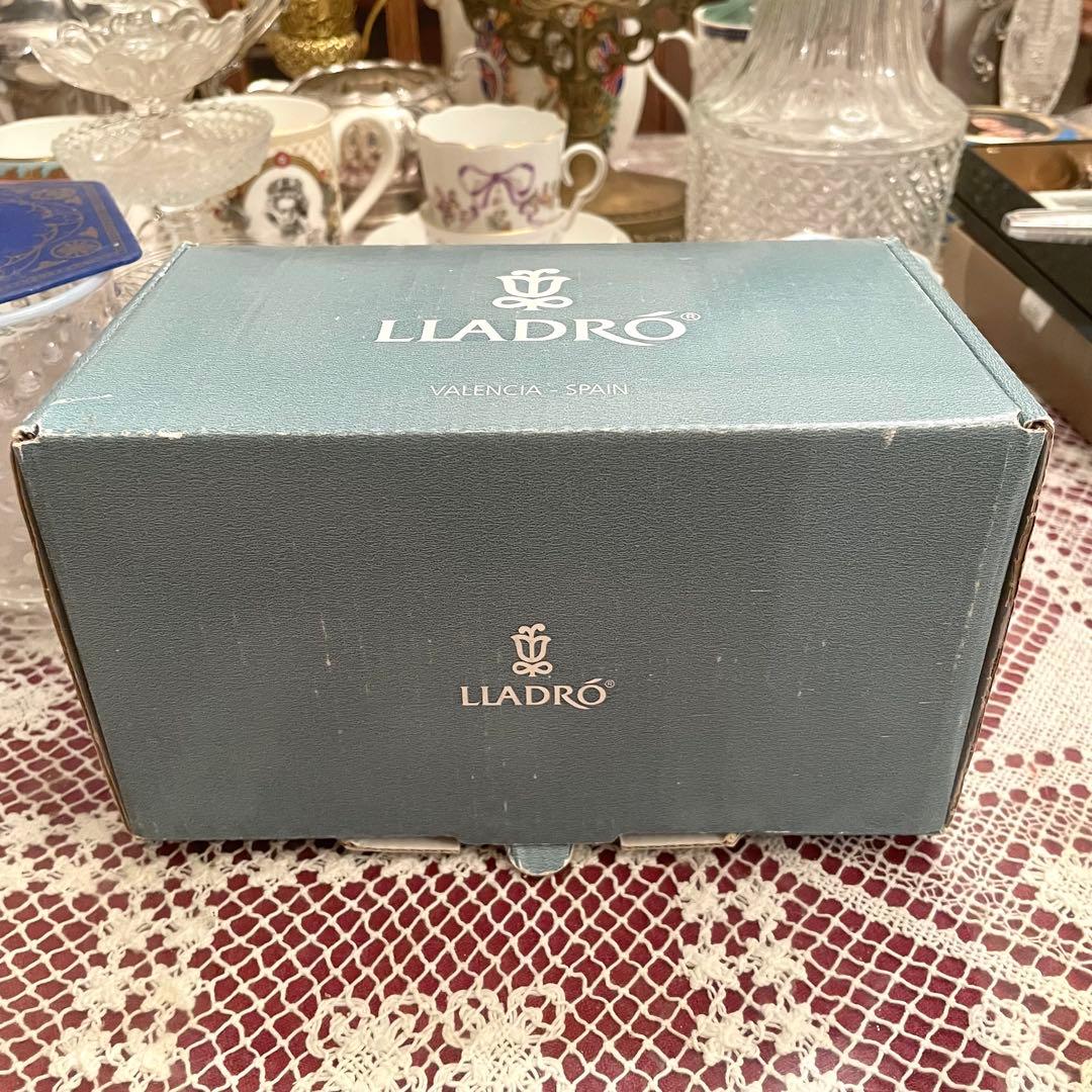 新品　未使用　リヤドロ　パンダ　陶器人形　置物　スペイン製　ビンテージ　花