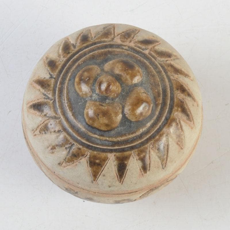 タイ古陶磁　スンコロク　宋胡禄　唐草文　盒子　香合　仕覆付　V　9902