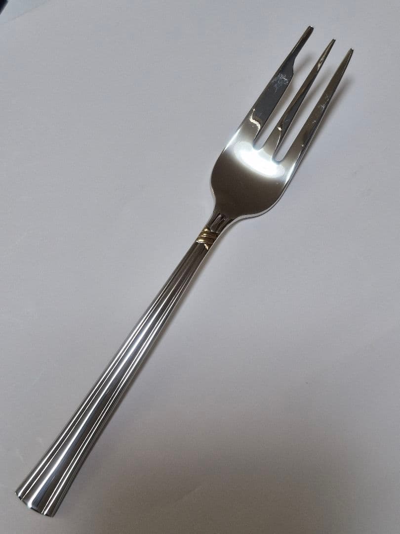 LUCKYWOOD ステンレス カトラリーセット 20pc　バスケット付き