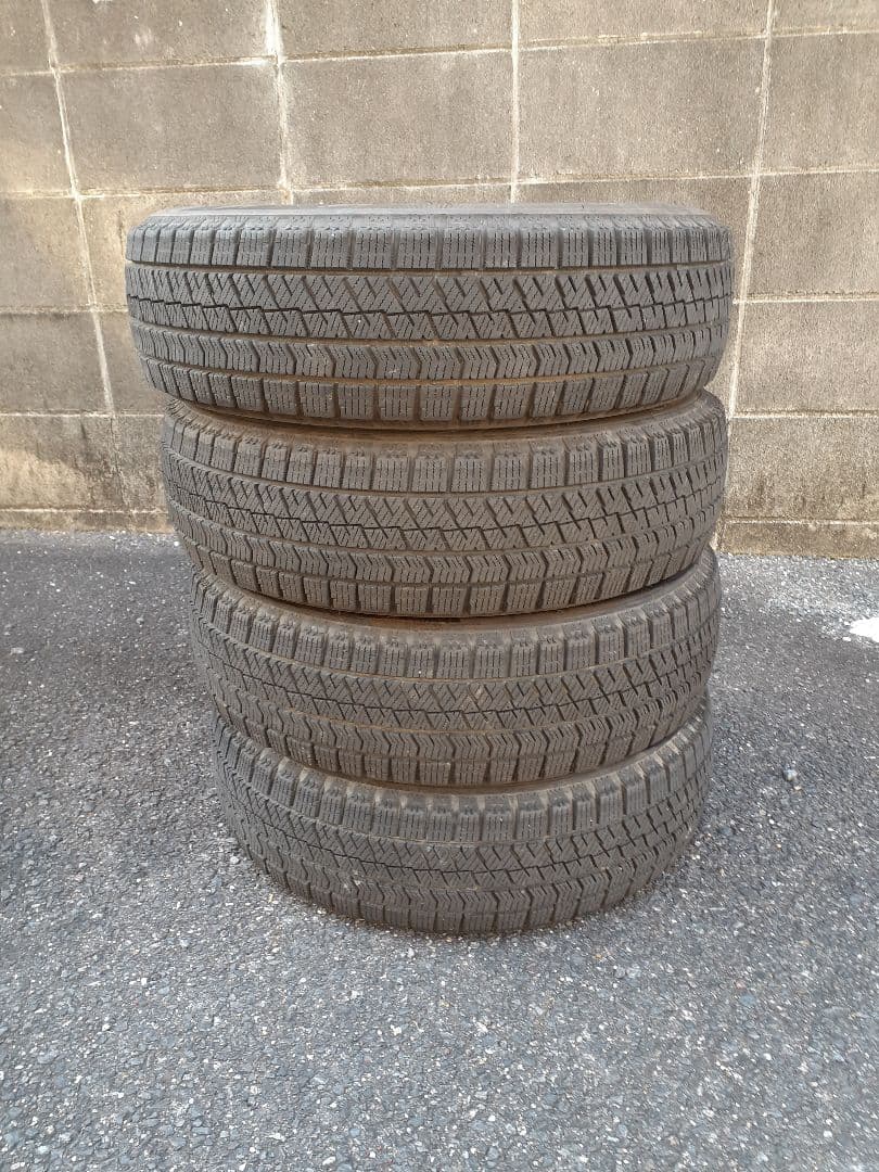 21年29週　ブリヂストンスタッドレスタイヤ 　155/65R14インチ　４本