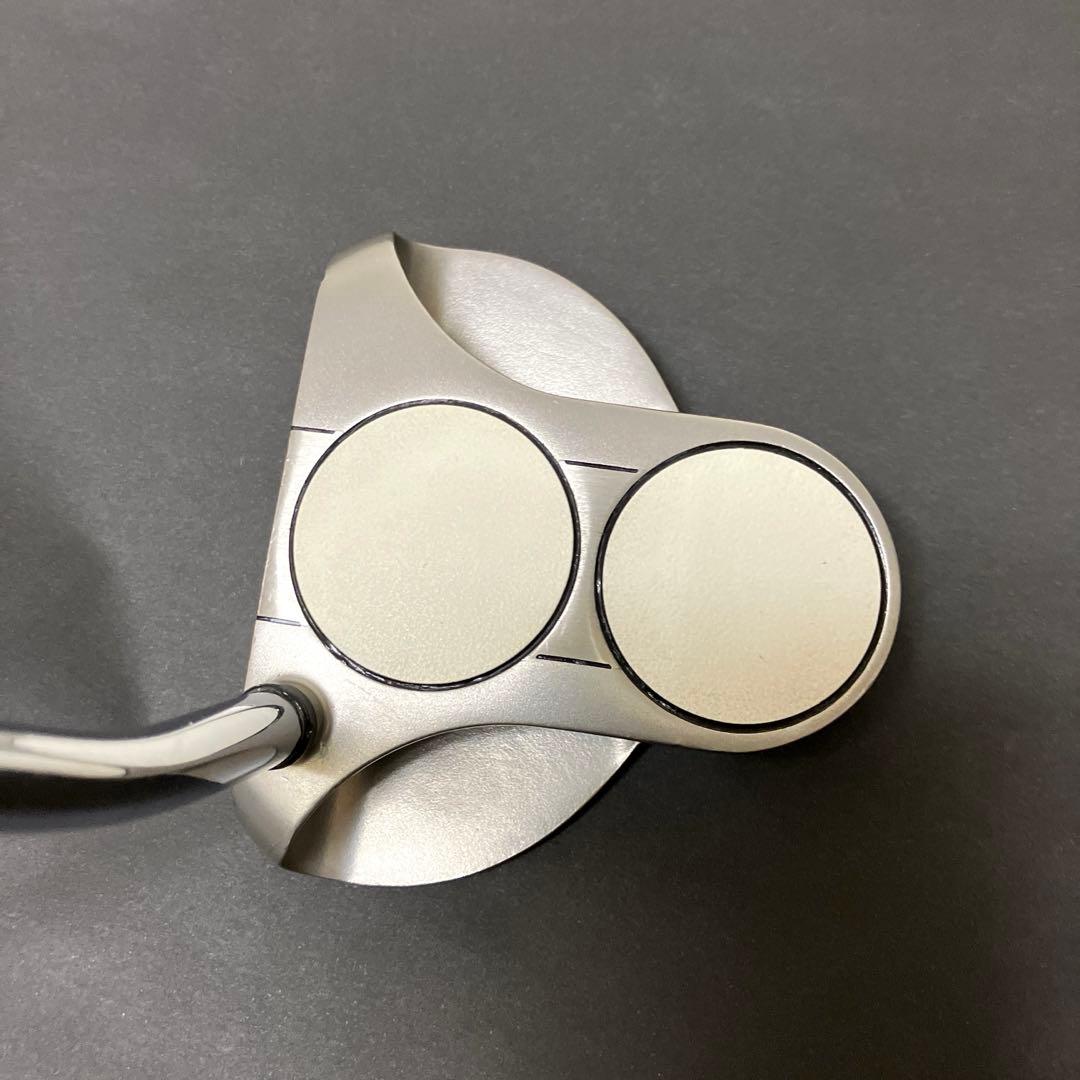 Odyssey White Steel 2 Ball パター