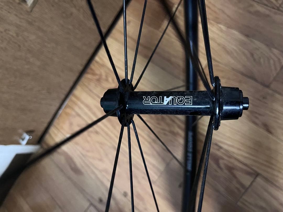 ノーブランド カーボンホイール チューブラー シマノ11s タイヤ付き