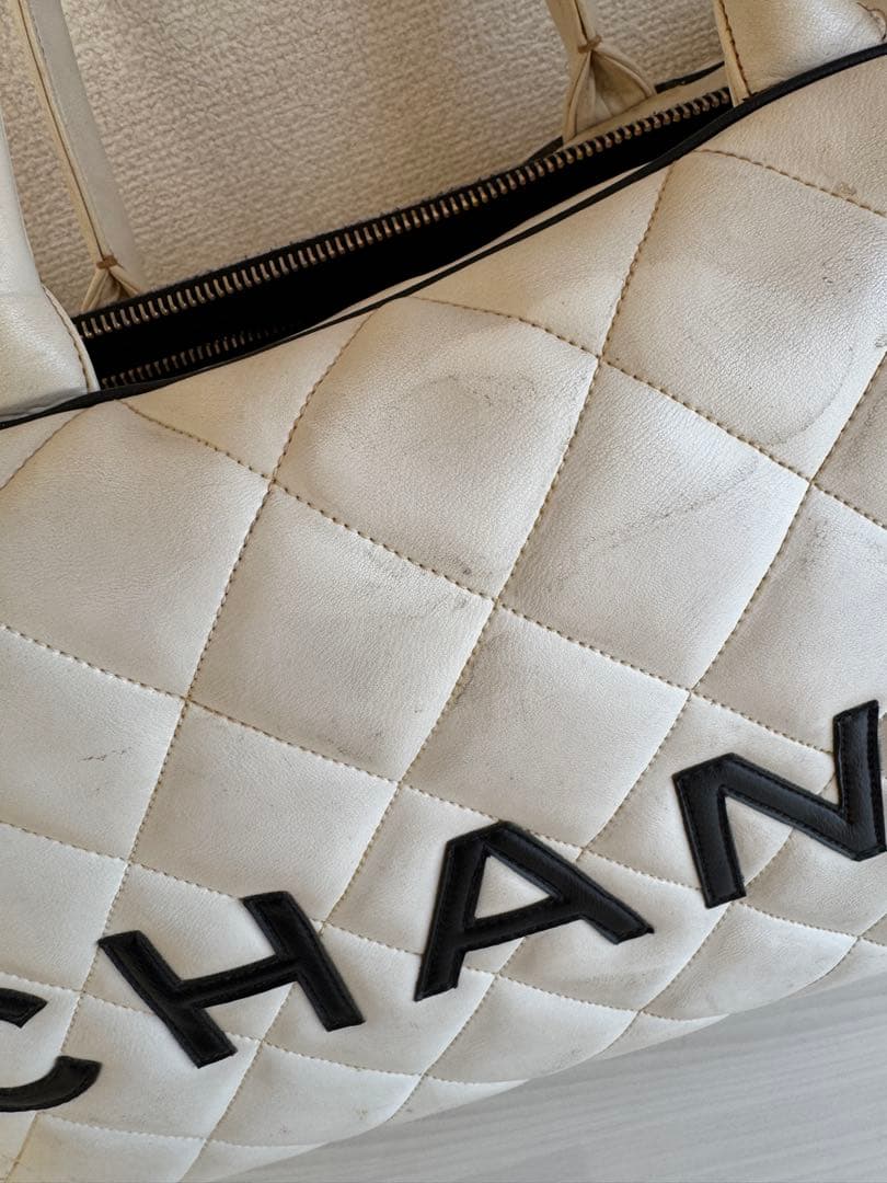 CHANEL ボストンバッグ ホワイト キルティング