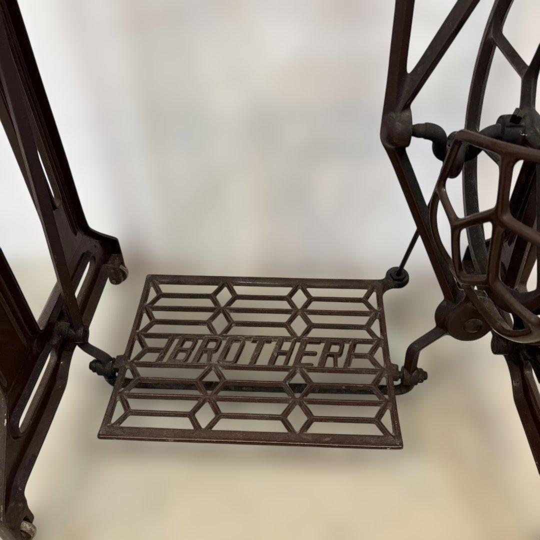 BROTHER 足踏みミシン フレーム