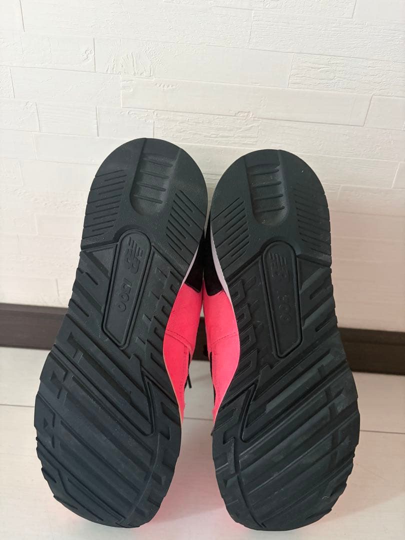 UK製M1500NENブラックxネオンピンク27.5cmスウェード　正規品