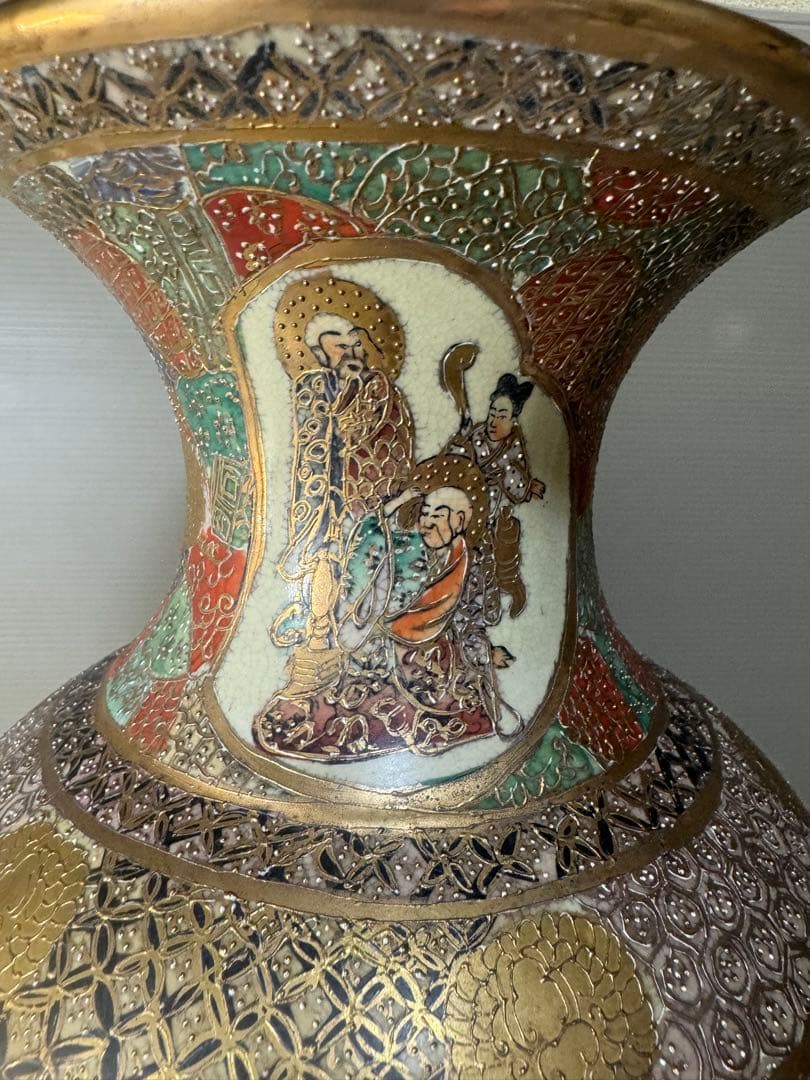 2624 骨董　薩摩焼　金襴手人物文　花瓶　大型　50cm