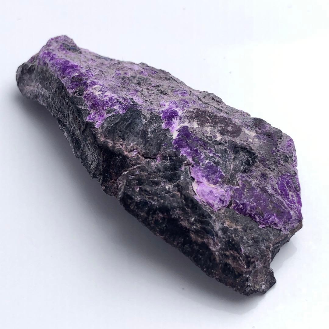 南アフリカ産 スギライト原石 t344