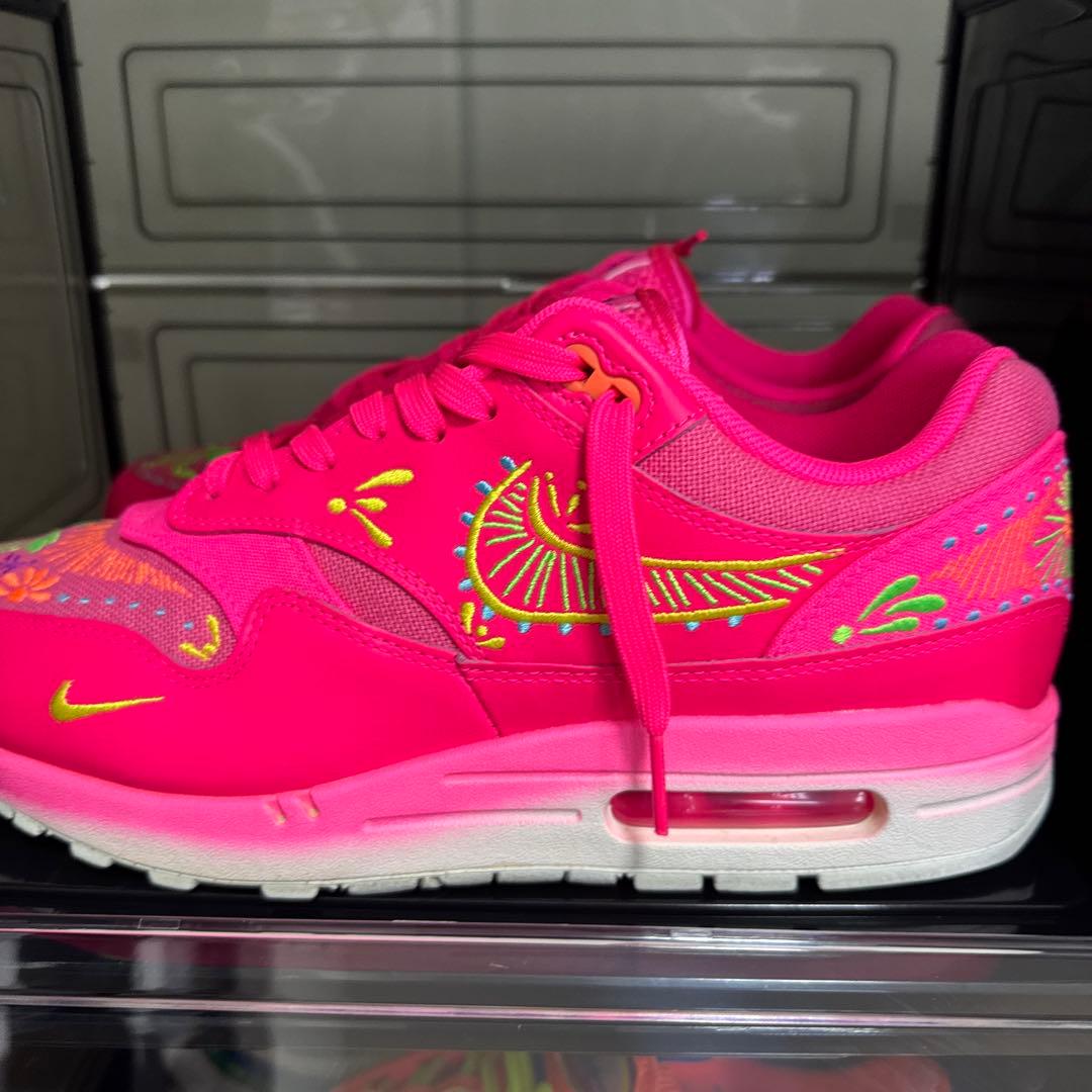 Nike Air Max 90 限定品　ネオンピンク　オール刺繍モデル