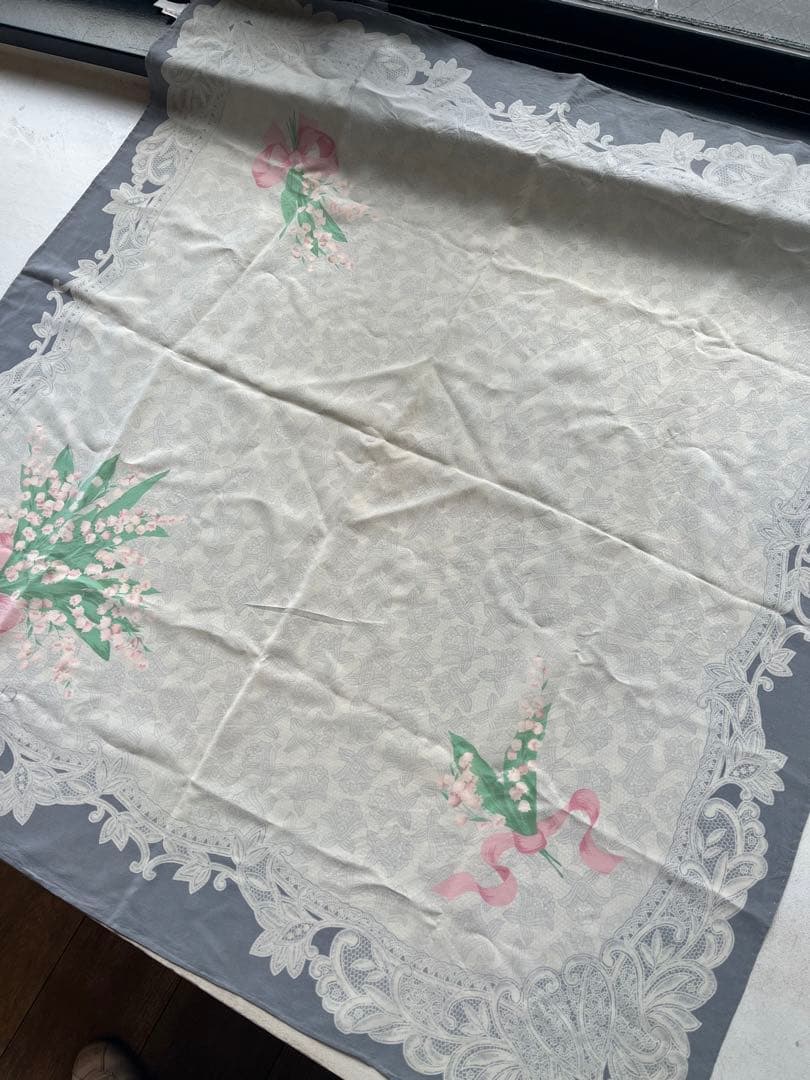 【極美品】ChristianDior 花束プリント スカーフ　綿100%