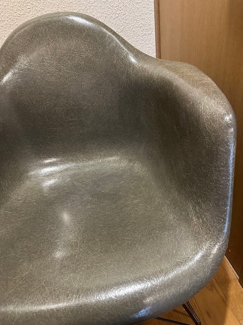 イームズ　アームシェルチェア