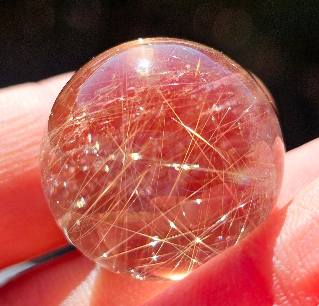 超巨大‼️虹入り✡️マニカラン産 龍神水晶とゴールドルチル丸玉の2点セット