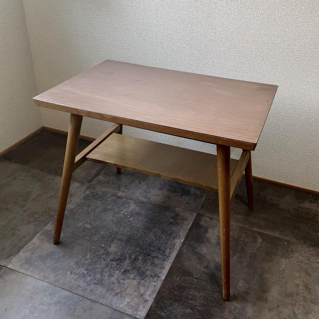 レトロ家具　昔懐かしい風合いのセンターテーブル ローテーブル 飾り台