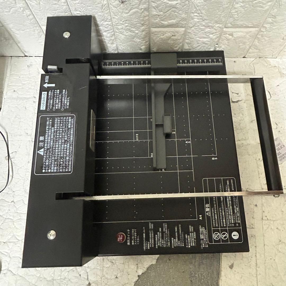 DURODEX 自炊裁断機 ブラック 200DX　コンパクト裁断機