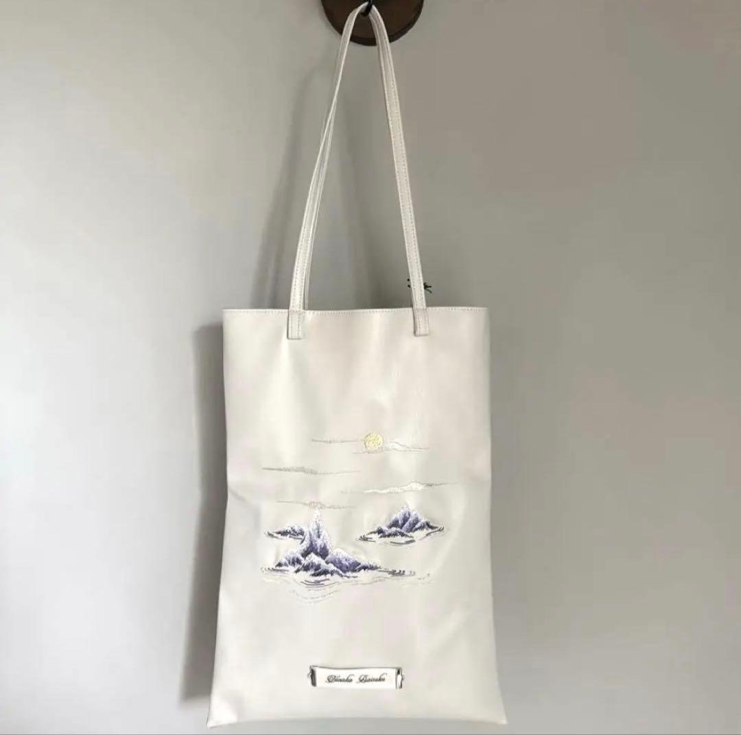 むぎ様　tanakadaisuke タナカダイスケ　刺繍レザーバッグ