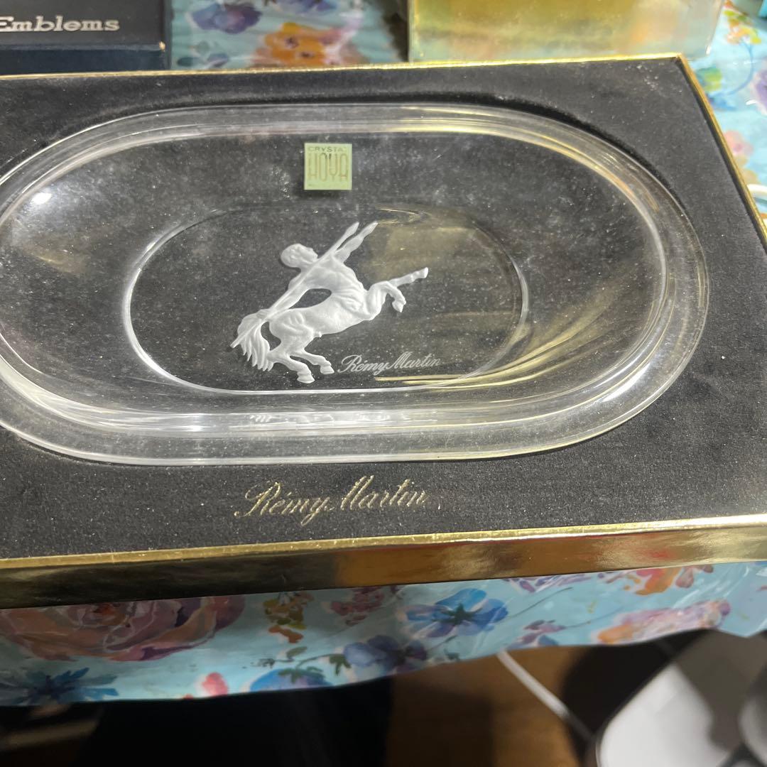 レミーマルタン，灰皿5個とお皿2枚