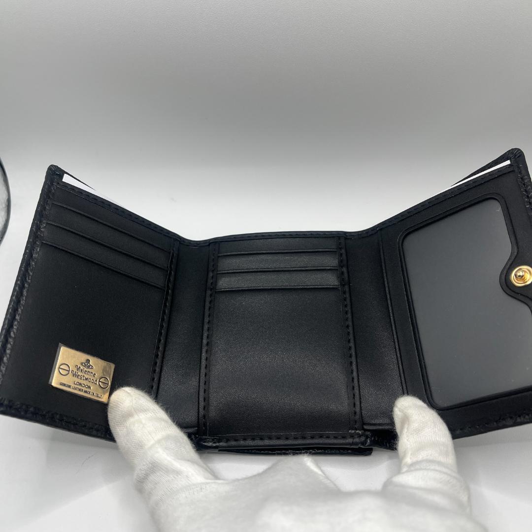 Vivienne Westwood がま口 黒 型押し おしゃれ 定番 折財布