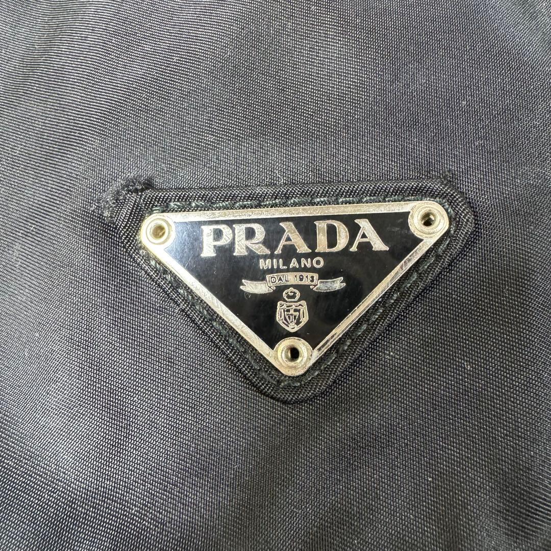 プラダ　テスートナイロン　ショルダーバッグ　メッセンジャー　ブラック　黒