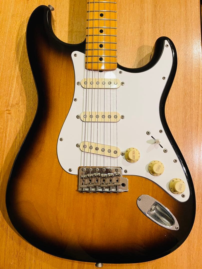 【美品】Fender Japan フェンダージャパン　ストラトキャスター