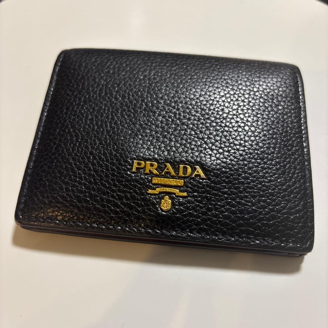 PRADA 二つ折り財布 ブラック