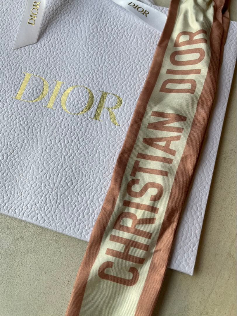 【美品】Christian Dior 花柄ピンク　リボンスカーフ　ミッツァ