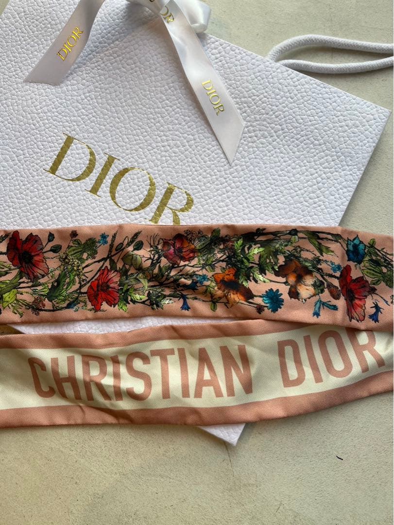 【美品】Christian Dior 花柄ピンク　リボンスカーフ　ミッツァ