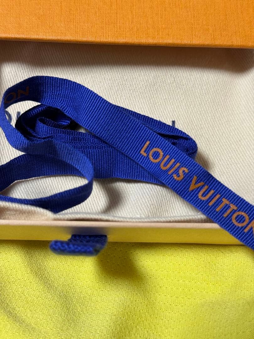 中古ヴィトン　LOUIS VUITTON ポルトクレ・シェンヌ キャットグラム