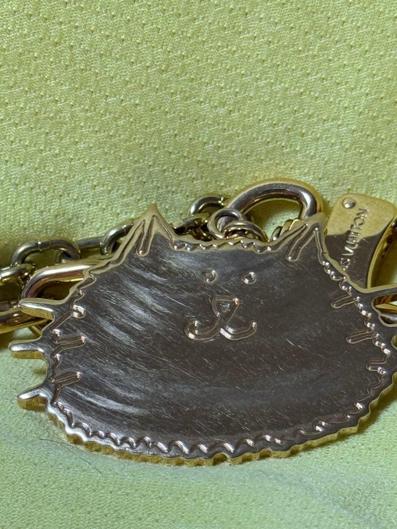 中古ヴィトン　LOUIS VUITTON ポルトクレ・シェンヌ キャットグラム