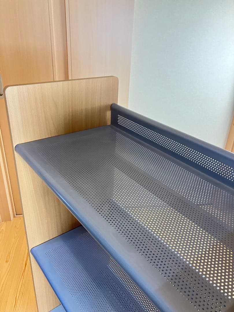 パンチングシェルフ　ウッド　スチール　棚　ビンテージ　デザイン　プランターラック