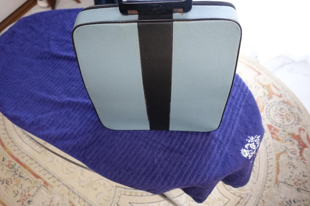 Olivetti Lettera 32 タイプライター グリーン