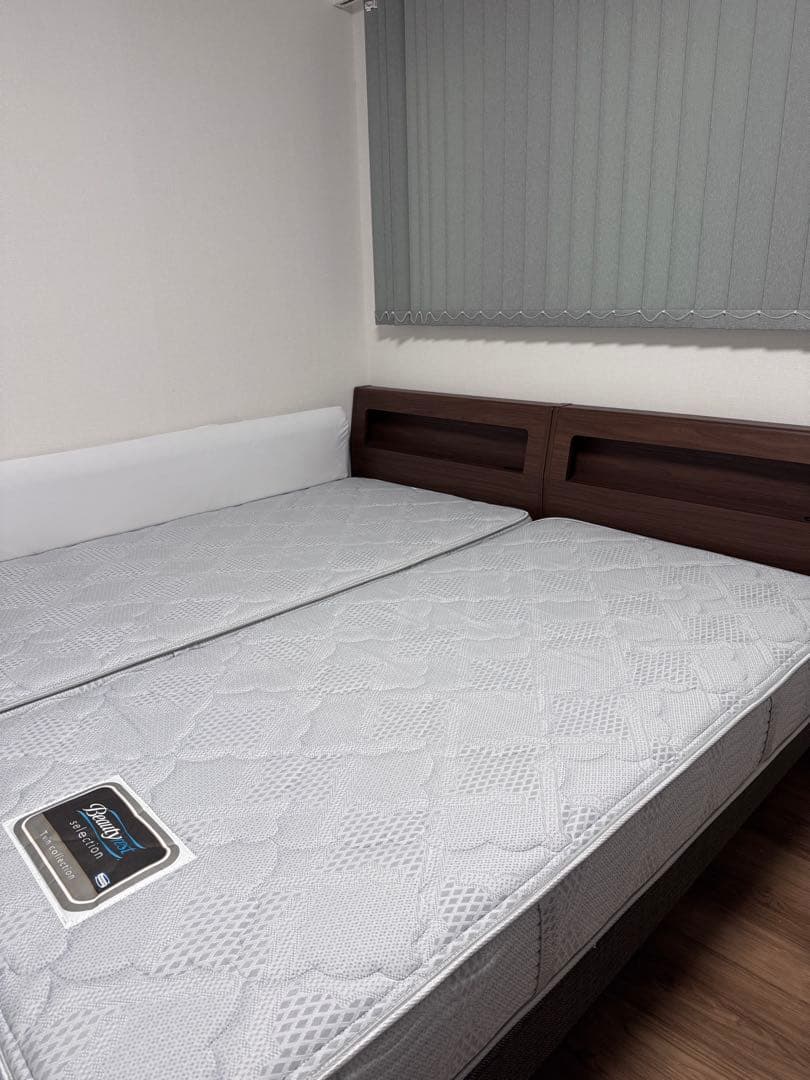 ② シモンズのシングルベッドフレーム&マットレス