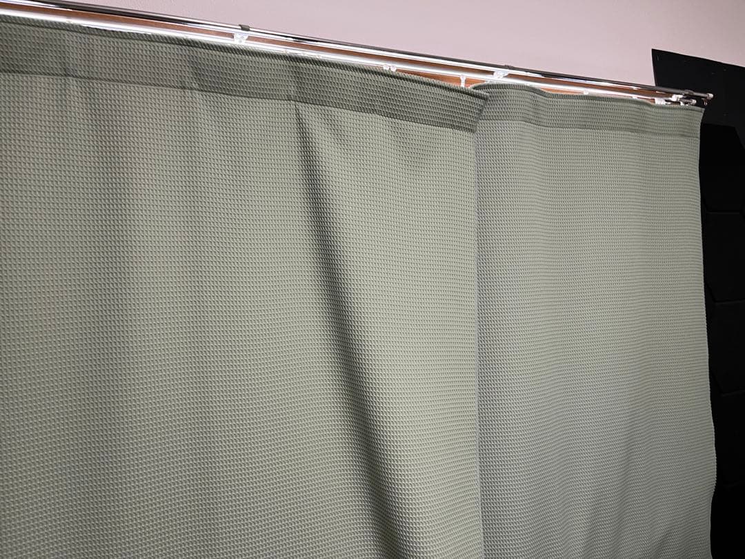 ピアリビング　防音カーテン　グリーン　2枚組