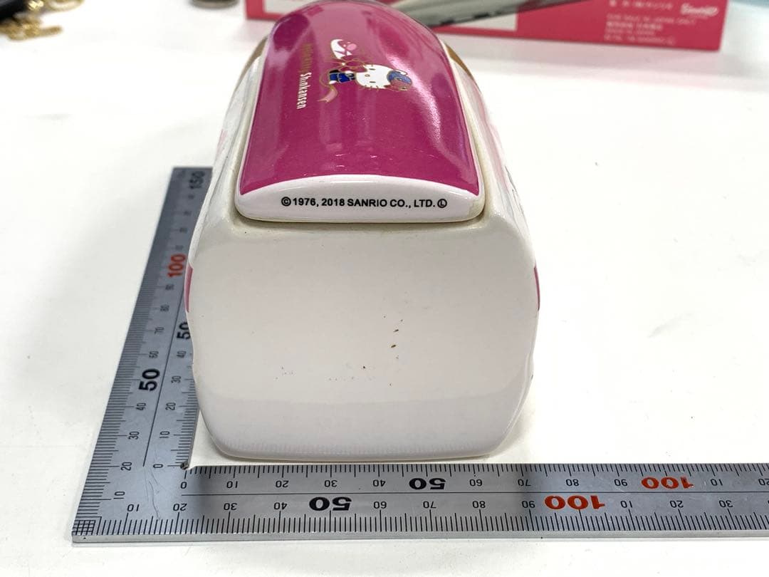 サンリオハローキティ　JR西日本　新幹線　弁当箱　陶器製