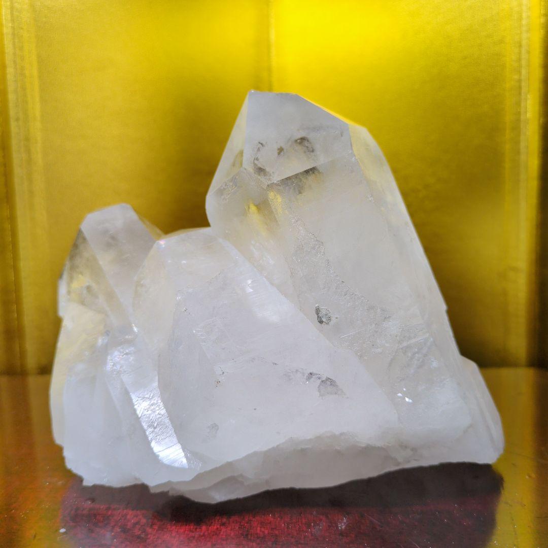 虹入り水晶クラスター　1.39kg